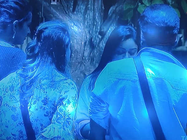 వరుణ్‌ను చంపాలంటే 