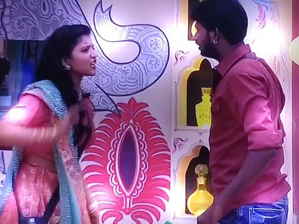 రంగస్థలంపై శివజ్యోతి, మహేష్ విట్ట, హిమజ