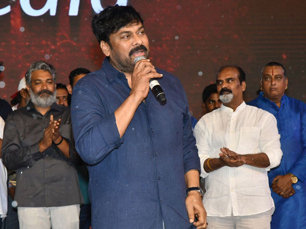 ఆ కథ నా వద్దకు ఎవరూ తీసుకు రాలేదు