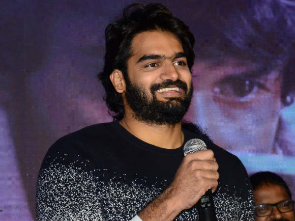 బ్యాక్ గ్రౌండ్ లేకుండా