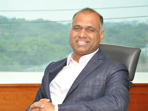 విజయవాడ పోలీసులకు ఫిర్యాదు