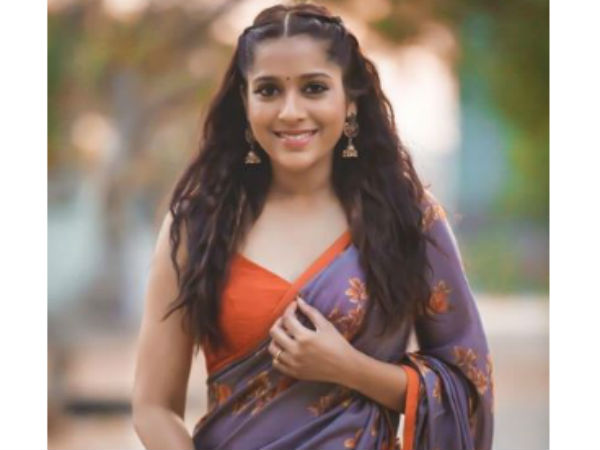 చిరునవ్వుతో మైమరపించి