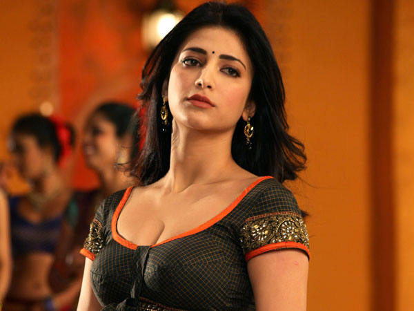 ఎన్టీఆర్‌ను చంపేసి.. బన్నీతో చెక్కేస్తా.. షాకింగ్ విషయాలు చెప్పిన శ్రుతీ హాసన్