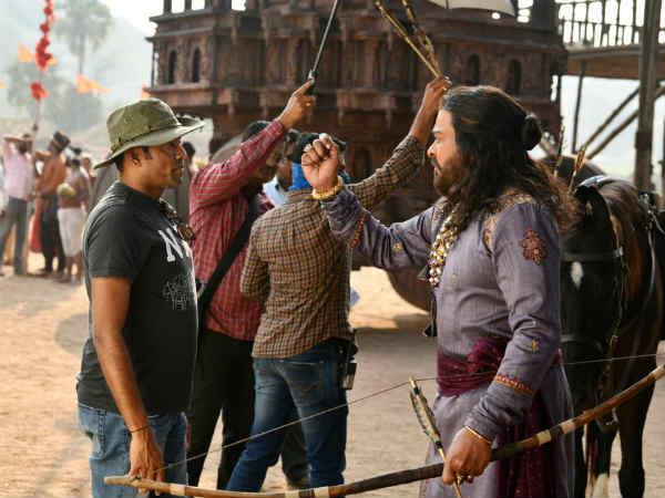 సెట్స్‌పై హేమాహేమీలు.. ఆన్‌లైన్ హంగామా