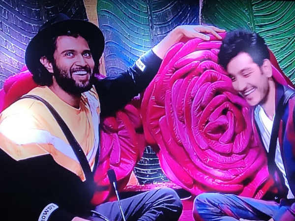 అలీ వెళ్లి విజయ్ దేవరకొండను