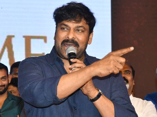 నా 150 చిత్రాలు ఓఎత్తు.. సైరా మరో ఎత్తు.. తమన్నా నా కంటే గ్రేట్.. చిరంజీవి