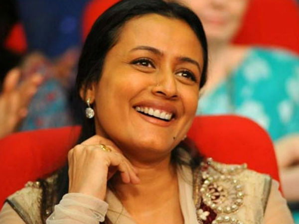 భోజనం తిని మీనాక్షి పాన్ 