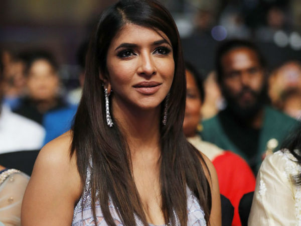 అత్తగా నటించిన మంచు లక్ష్మీ