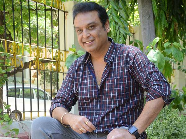 నరేష్‌ను కడిగి పారేసిన హేమ