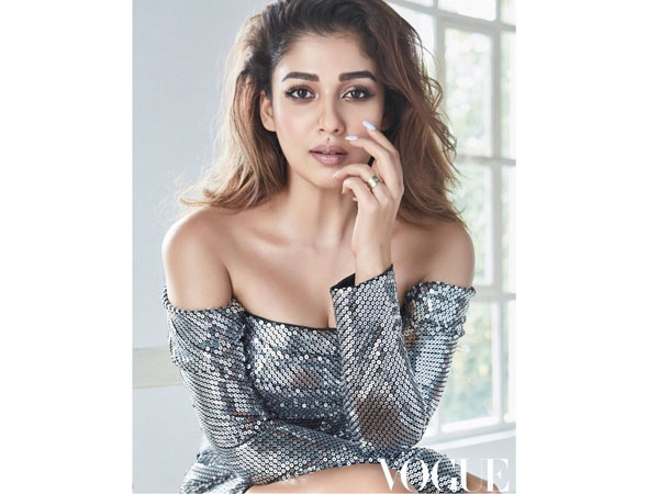 బిల్లాలో బికినీతో నయన్..