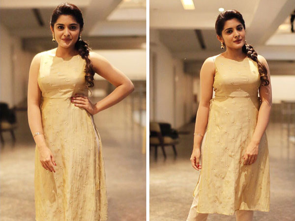 రజినీ కూతురి పాత్రలో...