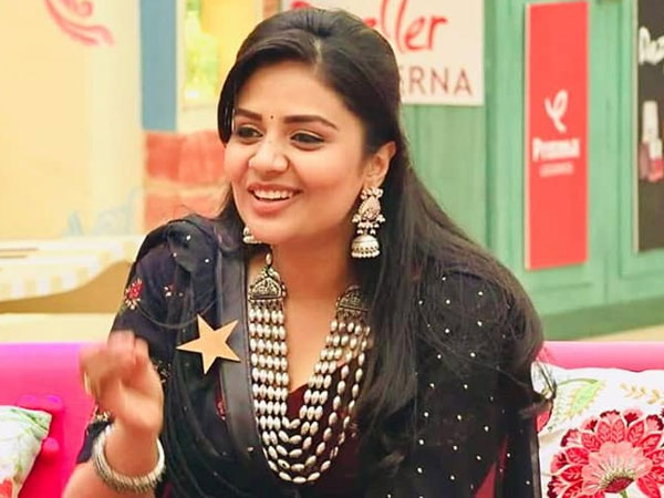  అతడే అంటూ కామెంట్లు..