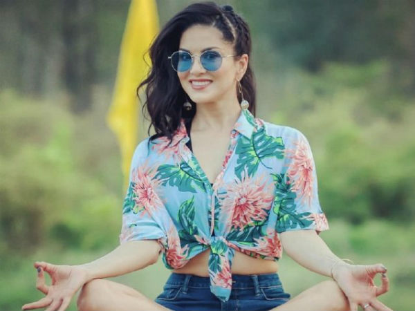 నకిలీ వెబ్‌సైట్లకు లింకులు