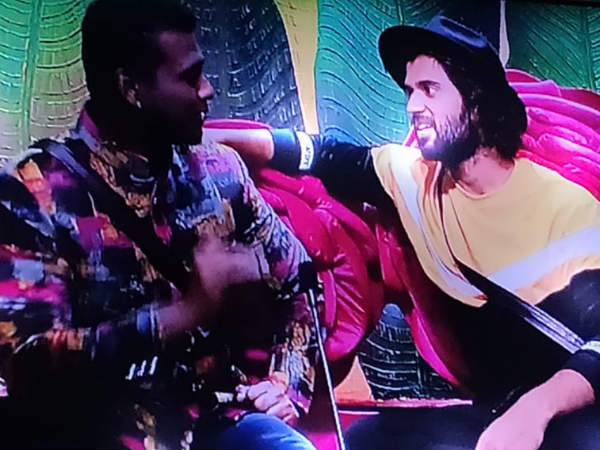 పునర్నవి అక్కడ గట్టిగా కొరికింది..అలా ముద్దు పెట్టింది: రాహుల్ డార్క్ సీక్రెట్..