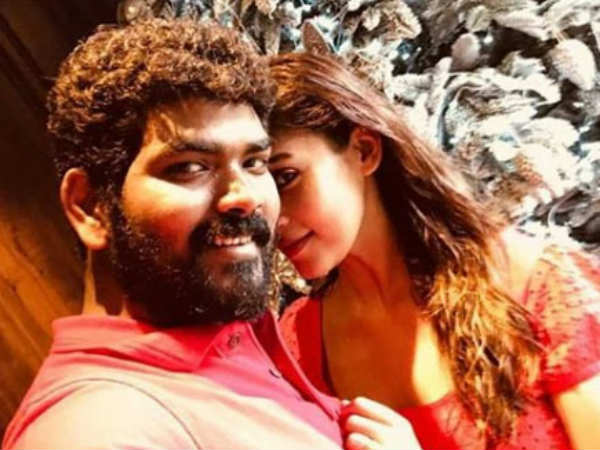 న్యూయార్క్ నడివీధుల్లో ప్రేమజంట.. లేడీ సూపర్స్టార్ కళ్లలోకి చూస్తూ..