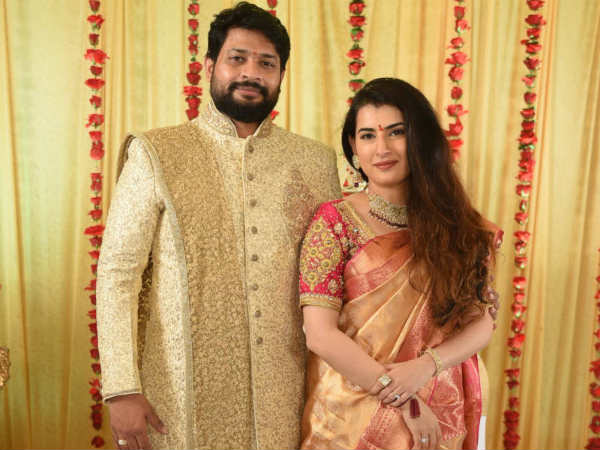  బిగ్‌బాస్‌ కంటిస్టెంట్ సప్తగిరితో కలిసి..