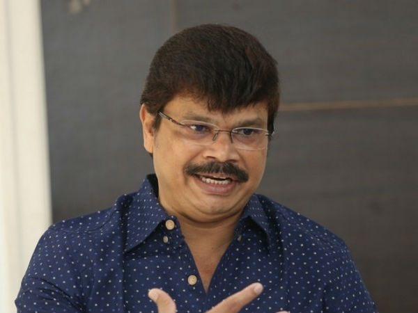 బాలయ్య కూడా చేతులెత్తేశారట