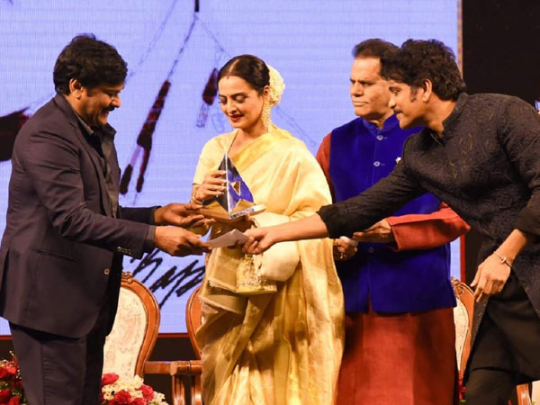 రేఖ రావడంతో రాజ్యసభ వాయిదా..