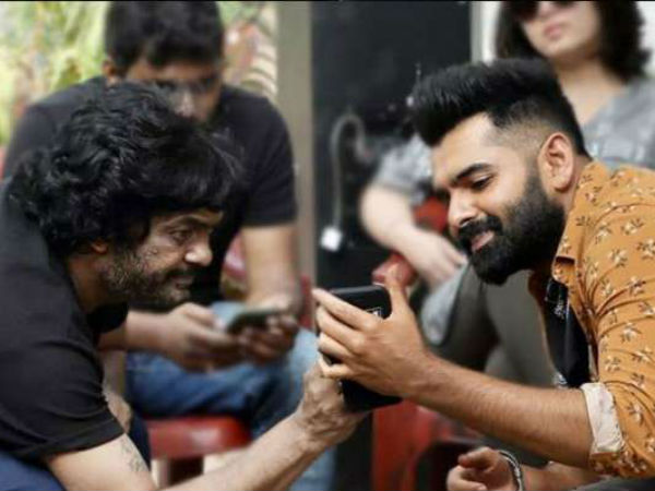 అది ఆపేసి.. ఇంకోటి పట్టుకున్నాడు