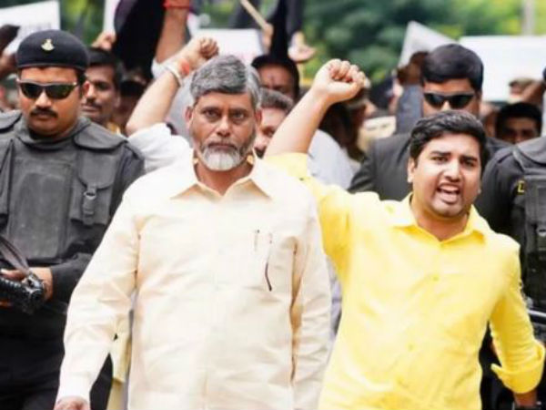 టైటిల్పై కేసులు..