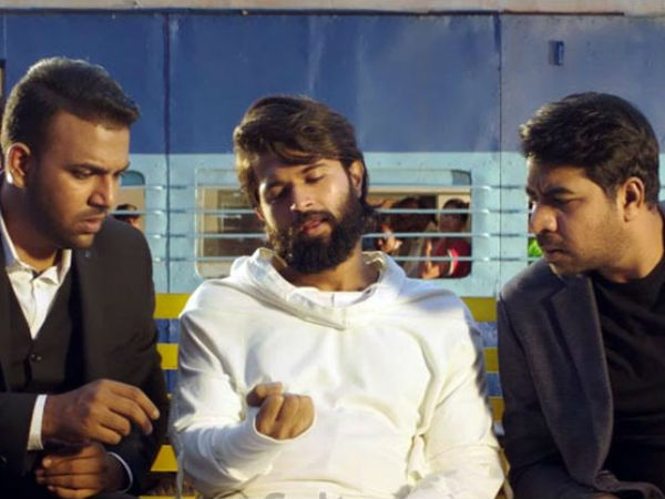 తెర ముందు, తెర వెనుక