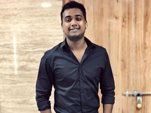 ఫీలవుతున్న చిచ్చా ఫ్యాన్స్..