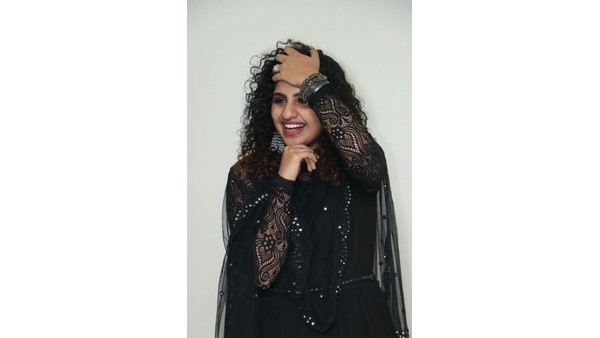 చిత్ర షూటింగ్‌లో మీరు ఎన్ని రోజులు నటించారు, సెట్‌లో మీ అనుభవాలేంటి?