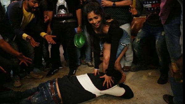 రొమాంటిక్ యాంగిల్స్‌.. ఇదొక్కటే కాదు