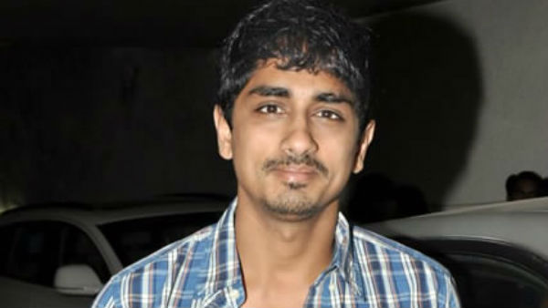  సోషల్ మీడియాలో సెటైర్లు..