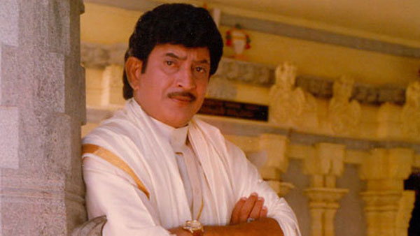 ఆ సీన్లను మెచ్చుకున్నాడు..