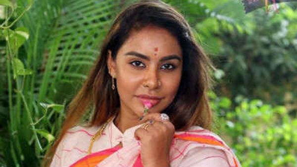 మకాం మార్చిన శ్రీ రెడ్డి.. అన్నీ అక్కడి నుంచే