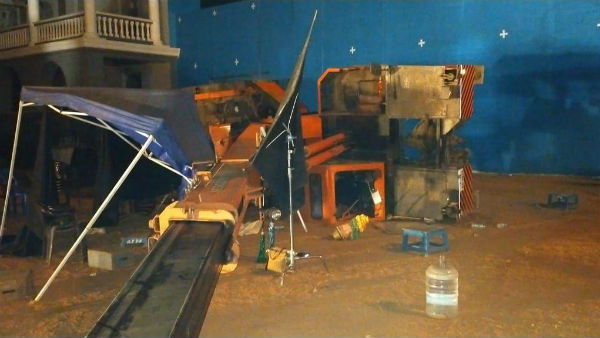 కమల్ కన్నీరు.. తృటిలో బయటపడిన హీరో హీరోయిన్స్