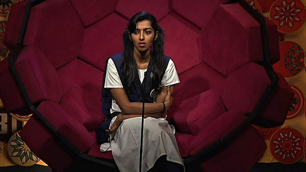 రేష్మ కళ్లలో పచ్చికారం ముద్ద