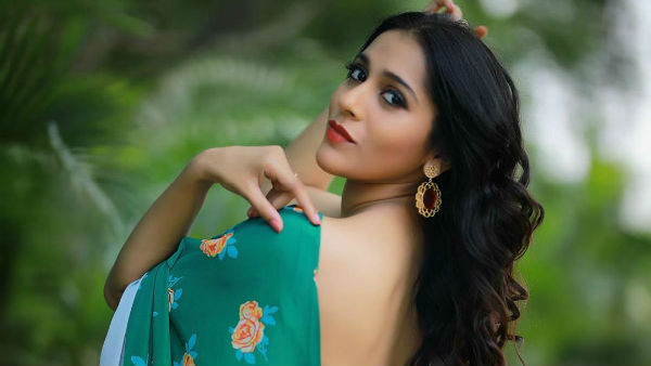 హోలీ పండుగ.. రంగు పడితే అంటూ రష్మీ