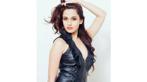 శ్వేత పండిట్ వ్యక్తిగత, ప్రొఫెషనల్ జీవితం