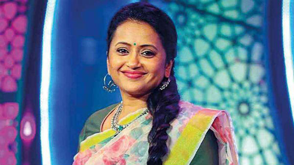 క్షణం తీరిక లేకుండా..