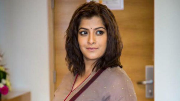 ‘మీటూ' ఉద్యమం.. వరలక్ష్మి సపోర్ట్