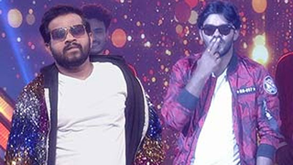 రెండువైపుల సీనియర్లు