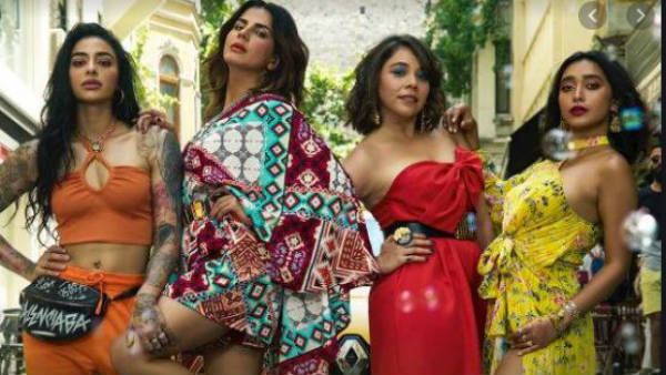 నైతిక విలువలను పక్కన పెట్టి