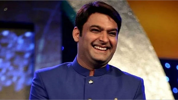  కాలేజ్ డేస్‌లో టెలిఫోన్ బూత్‌లో