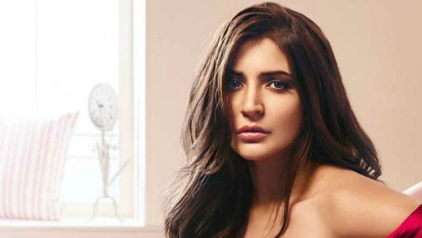 అనుష్కకు నోటీసులు..