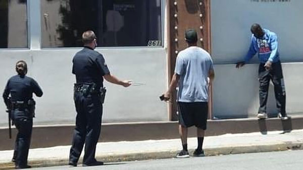 Denzel Washington Helps Common Man From Police