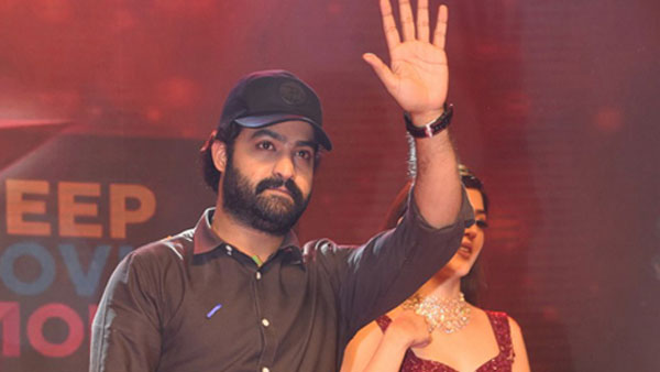 సెలబ్రెటీస్ కూడా..
