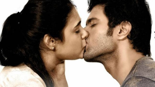 తప్పనిసరిగా లిప్‌లాక్స్, రొమాంటిక్ సీన్లు