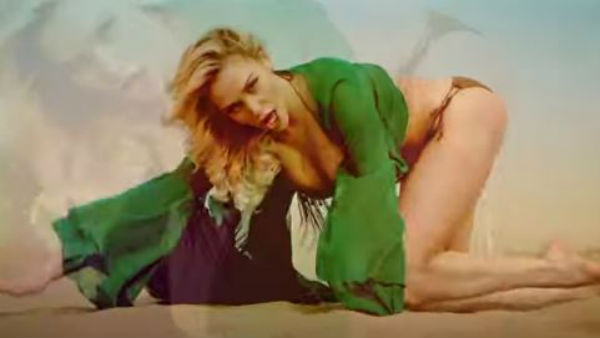 నగ్న సందేశాలు..