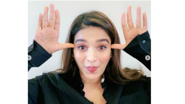 సోషల్ మీడియాలో యాక్టివ్..