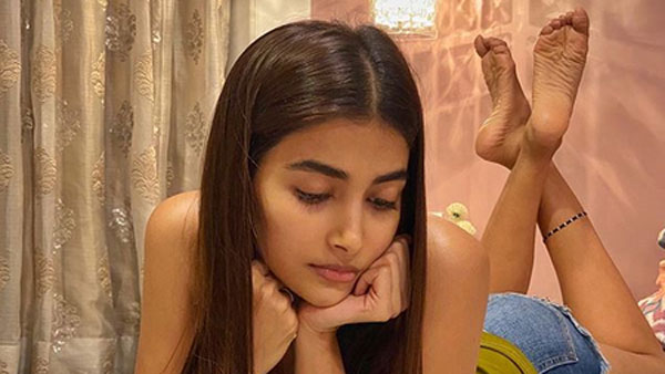 అందరూ ఇంటి పట్టునే..