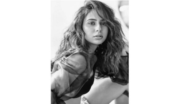 సేవా కార్యక్రమాల్లోనూ..