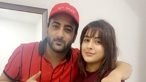 పోలీసులు తెలిపిన ప్రకారం..