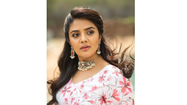 ప్రేమ పెళ్లా? పెద్దలు కుదిర్చిన పెళ్లా?